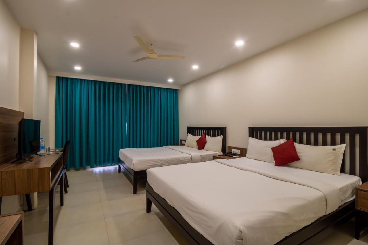 Aveda Blue Country Resort Panchgani Esterno foto