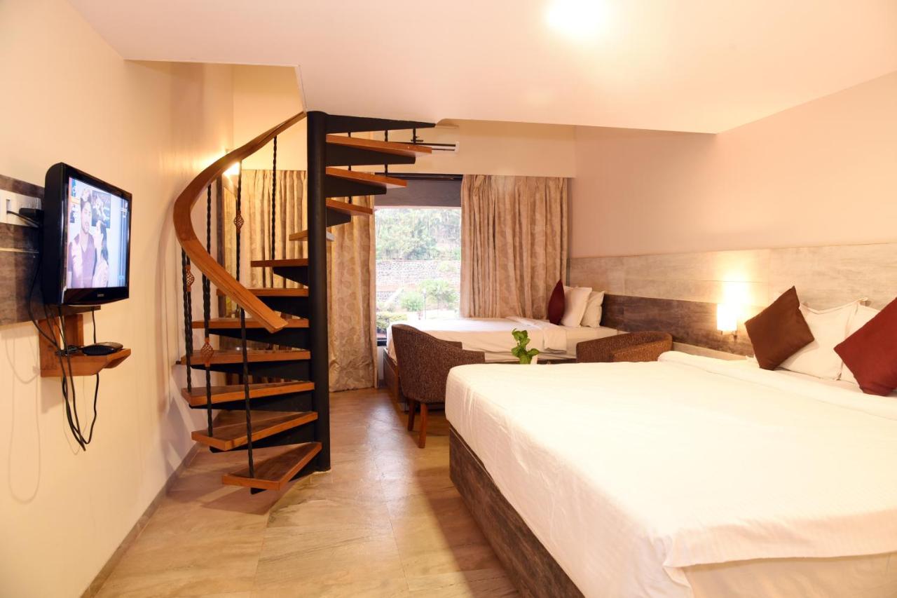 Aveda Blue Country Resort Panchgani Esterno foto