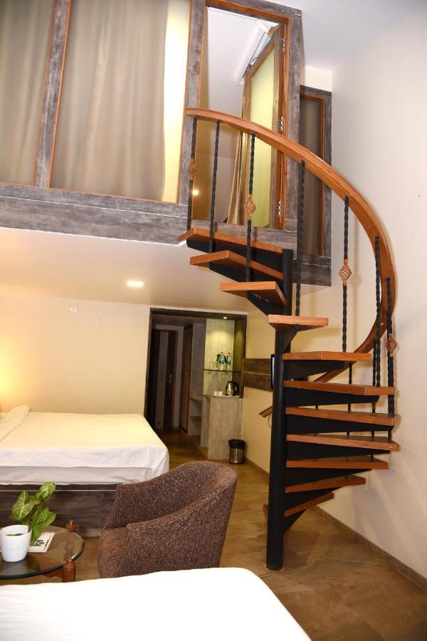 Aveda Blue Country Resort Panchgani Esterno foto