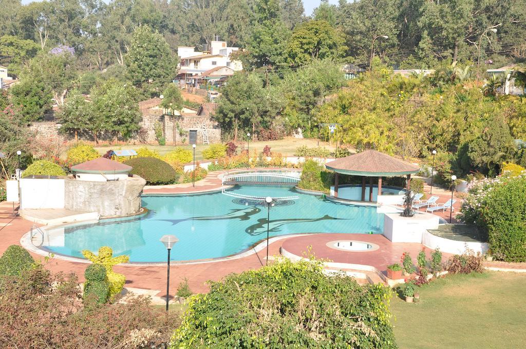 Aveda Blue Country Resort Panchgani Esterno foto